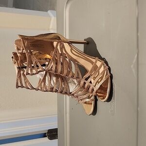 Aldo rose gold shoes size 8.5